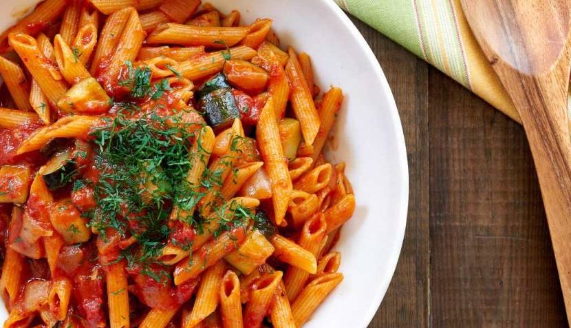 دستور پخت «پاستا پنه» با سس گوجه فرنگی