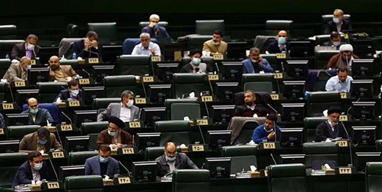 اعتراض ۱۳ نماینده خراسان رضوی به رئیسی درخصوص مصوبات سفر استانی