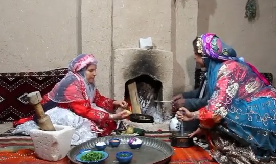 طبخ «دو پیازه آلو» فست فود سنتی جنوب ایران