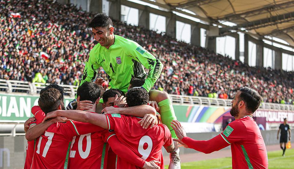 فنونی‌زاده: از تیم‌های گروه‌مان ۴ گل عقب هستیم!