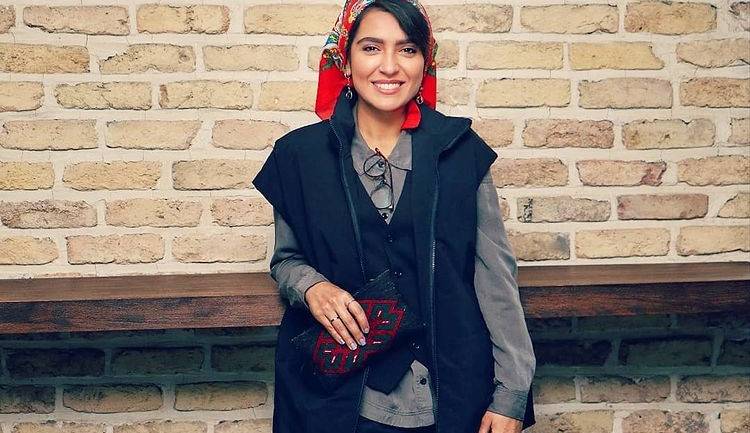 چهره‌ها/ مونا کرمی و خویش اندازهایش در ترافیک