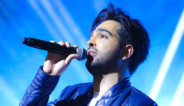 نماهنگ “هوای تو” با صدای فرزاد فرخ