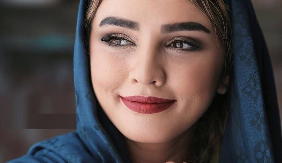 چهره‌ها/ ژست ساده و پر احساس سیما خضرآبادی در آغوش آسمان