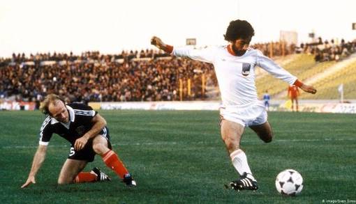 زیر خاکی از حشمت‌خان و گلزن ایران در جام جهانی