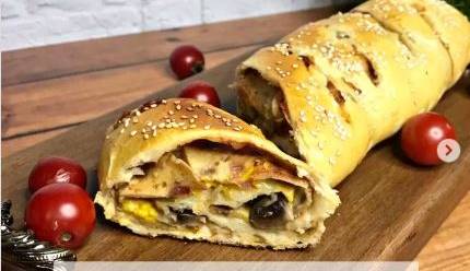 «استرامبولی» یک غذای اصیل ایتالیایی