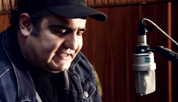 آواز میرطاهر مظلومی در کافه رخ به رخ