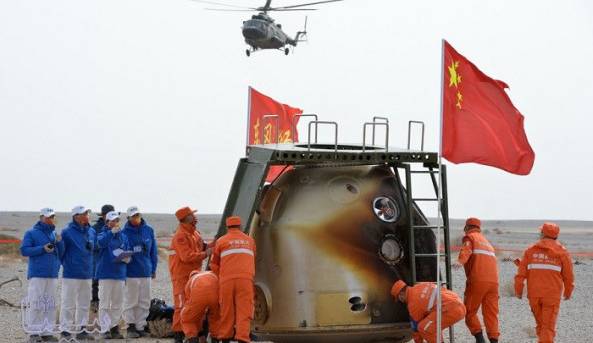 کپسول فضایی چین توسط دانشمندان باز شد