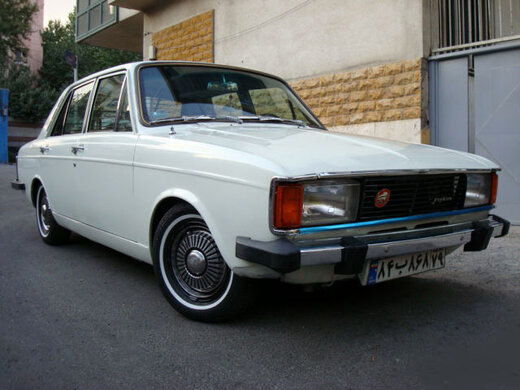 نابود شدن پژو 206 در مسابقه درگ با پیکان!