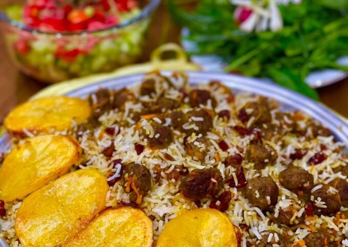 طرز تهیه «قنبر پلو»؛ سحری معروف شیرازی‌ها