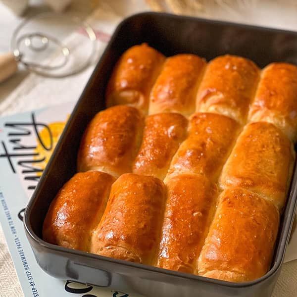 نان دینر رول ساده به روش خانگی