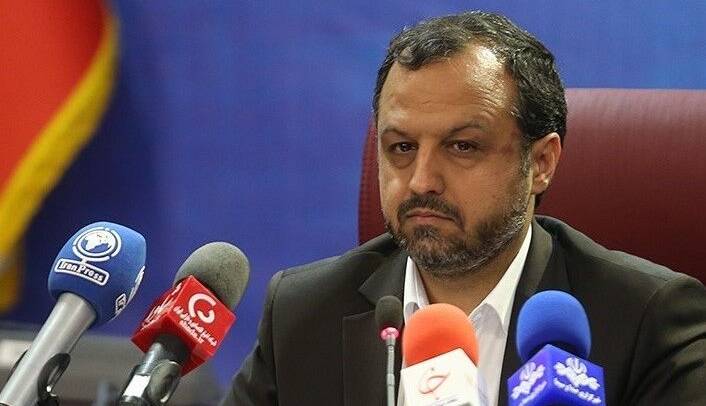 وزیر اقتصاد: بسته سیاستی بانکها در راستای سند تحول دولت است