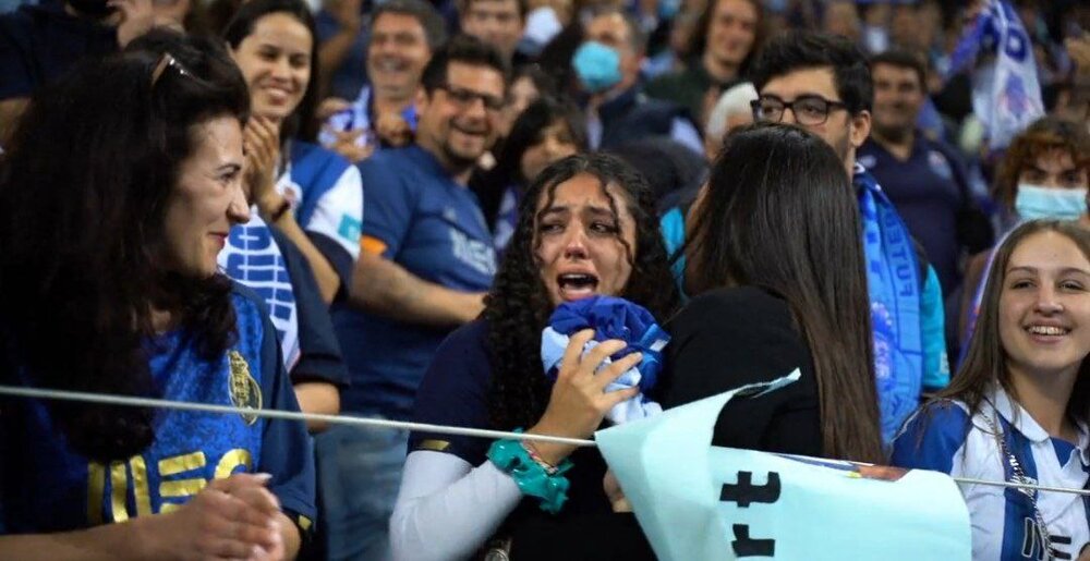 اشک‌های دختر پرتغالی به خاطر هدیه طارمی      