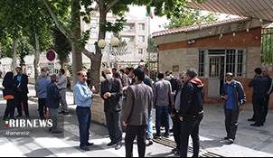 تجمع کارگران سامان کاشی بروجرد مقابل فرمانداری