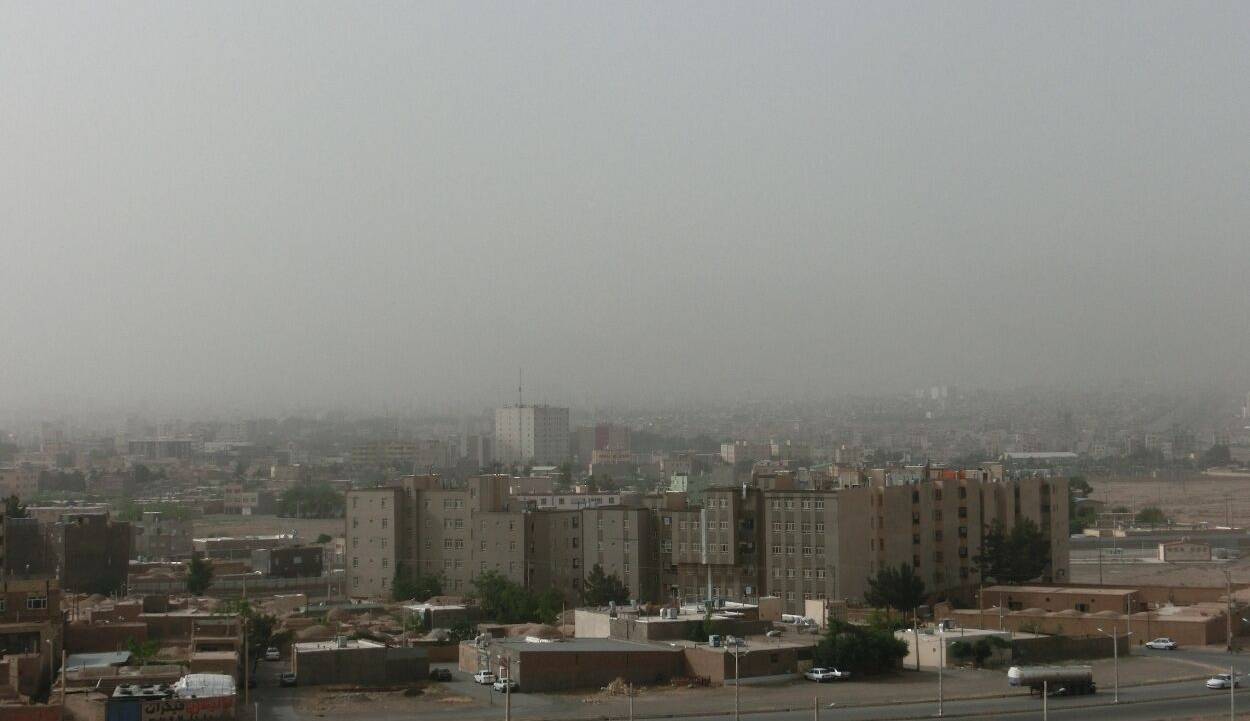 احتمال نفوذ توده گرد و غبار به ایلام در ساعات آینده