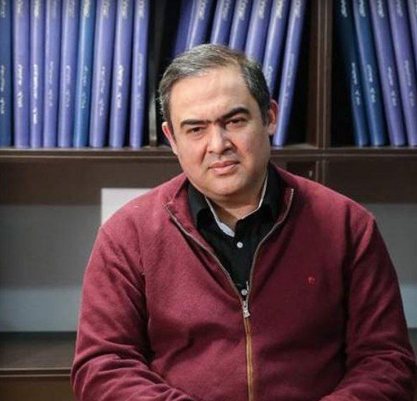 دادگاه منع تعقیب حسین دهباشی را نقض کرد