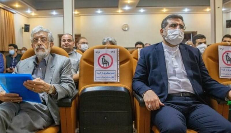 نشست فعالان طنز رسانه‌ای با وزیر ارشاد؛ از قهر اسماعیل امینی تا امتناع ناصر فیض از رفتن پشت تریبون