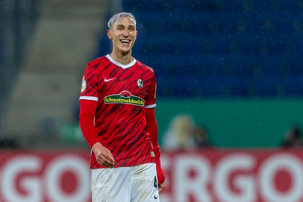 نیکو اشلوتربک به دورتموند پیوست فرایبورگ