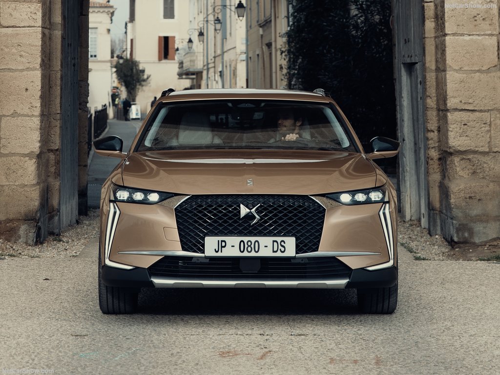 نمایشی از کراس جذاب «دی اس»