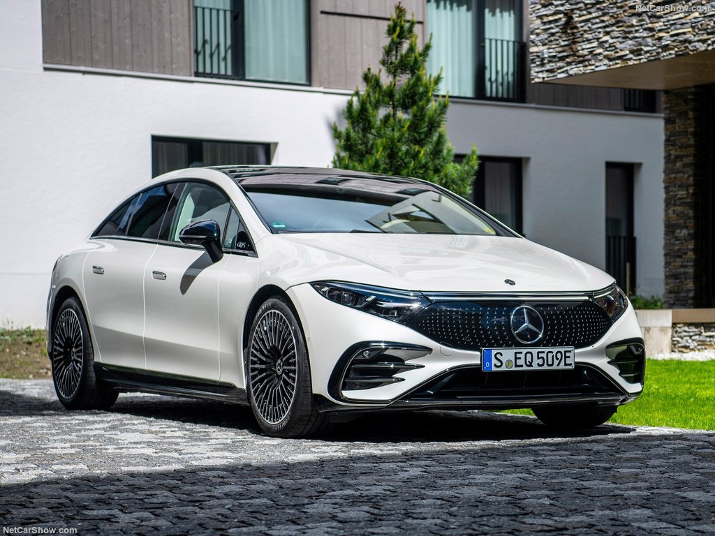 ویژگیهای خاص و جذاب سدان برقی جدید مرسدس بنز ویژگیهای خاص و جذاب سدان برقی جدید مرسدس بنز