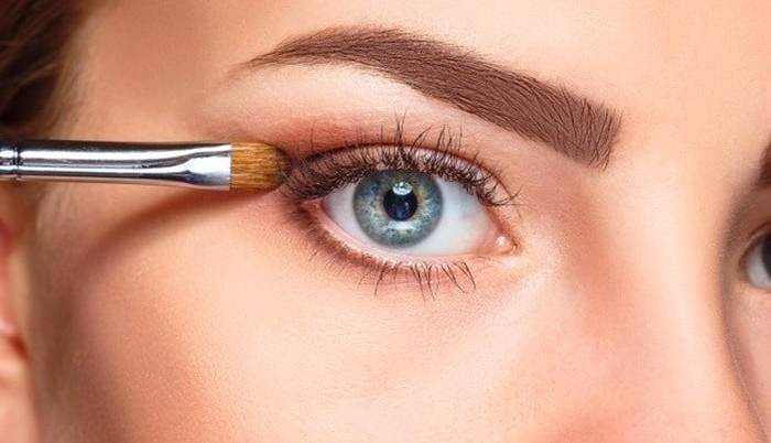 افراد دارای پلک‌ های رو به پایین چطوری آرایش کنن؟
