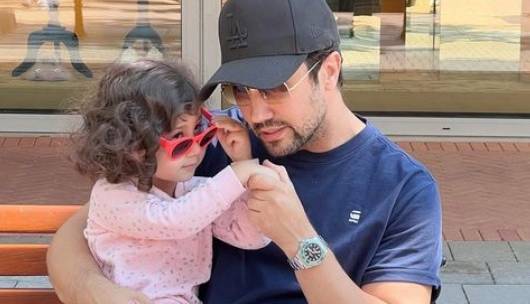 چهره ها/ شاهرخ استخری و دخترش