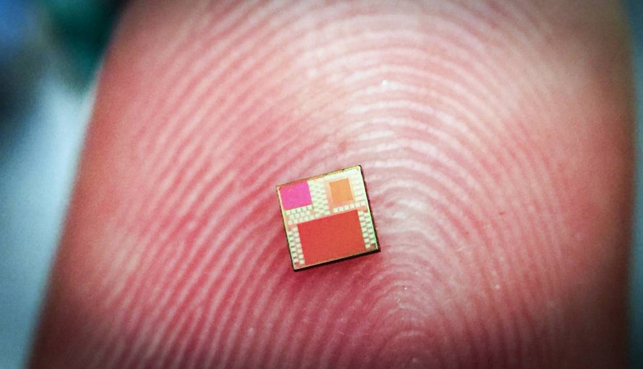 توسعه تراشهای برای تشخیص بیماری در خانه با امکان اتصال بیسیم به موبایل توسعه تراشهای برای تشخیص بیماری در خانه با امکان اتصال بیسیم به موبایل