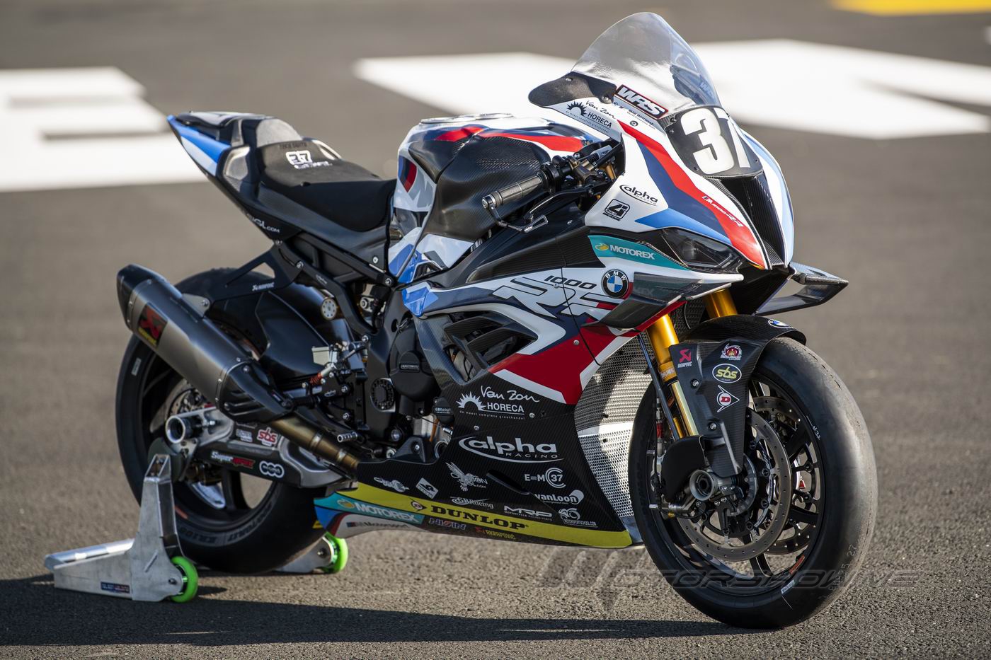 بررسی ظاهری موتورسیکلت جذاب «بی ام و» بررسی ظاهری موتورسیکلت جذاب «بی ام و»