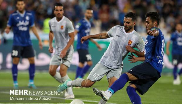 نقش پررنگ پرسپولیس در تداوم صدرنشینی استقلال نقش پررنگ پرسپولیس در تداوم صدرنشینی استقلال