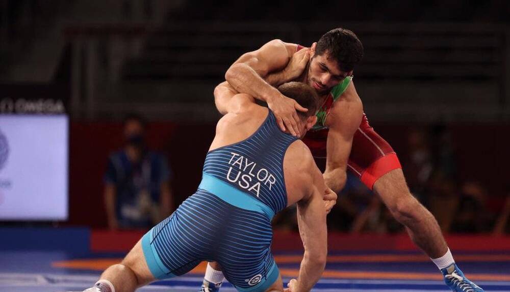 فرق کشتی ایران و آمریکا در مسابقات قاره‌ای