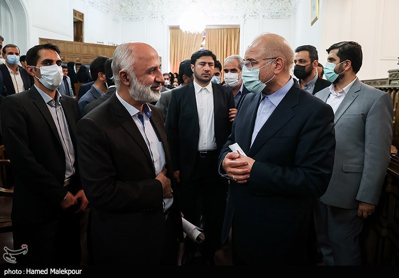 دیدار جمعی از معلمان و فرهنگیان با قالیباف