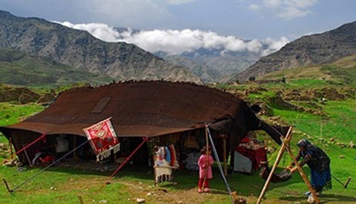 آغاز کوچ بهاره عشایر ترکمن و کردهای گلستان