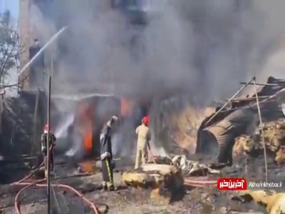 آتش سوزی در کارخانه تولید تشک