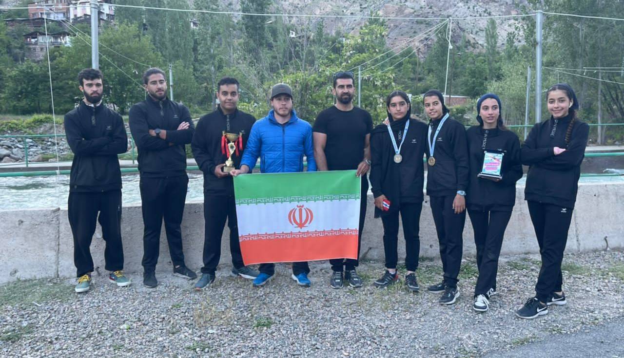 تیم قایقرانی نوین البرز موفق به کسب 3 مدال در ترکیه شدند