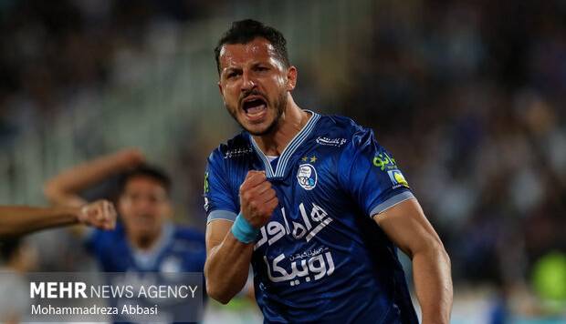 گلزن محبوب استقلال جای مهاجم محروم گلزن محبوب استقلال جای مهاجم محروم