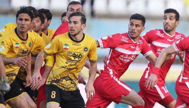نتیجه زنده/ پرسپولیس 0 –  سپاهان 1 پایان نیمه اول نتیجه زنده/ پرسپولیس 0 –  سپاهان 1 پایان نیمه اول