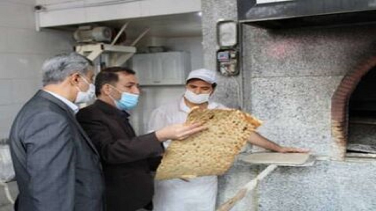 بسته شدن ۲ واحد نانوایی در همدان به علت گران‌فروشی