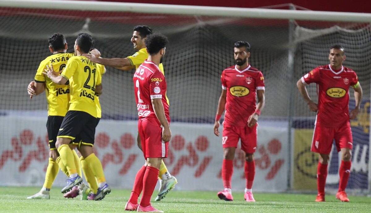 پرسپولیسی جنجالی قهرمانی استقلال را تبریک گفت!