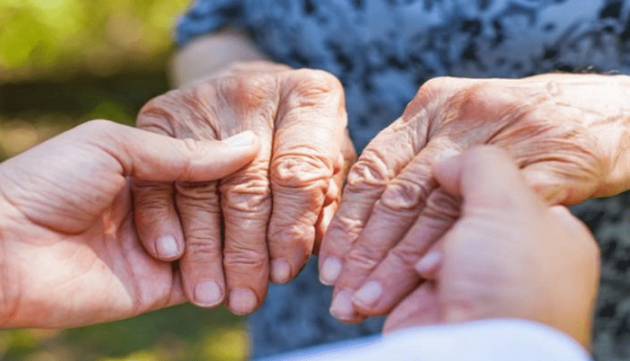 وقتی پوست تان از ابتلا به پارکینسون خبر می دهد