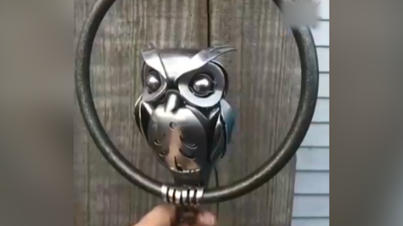 هنرنمایی با قاشق و چنگال