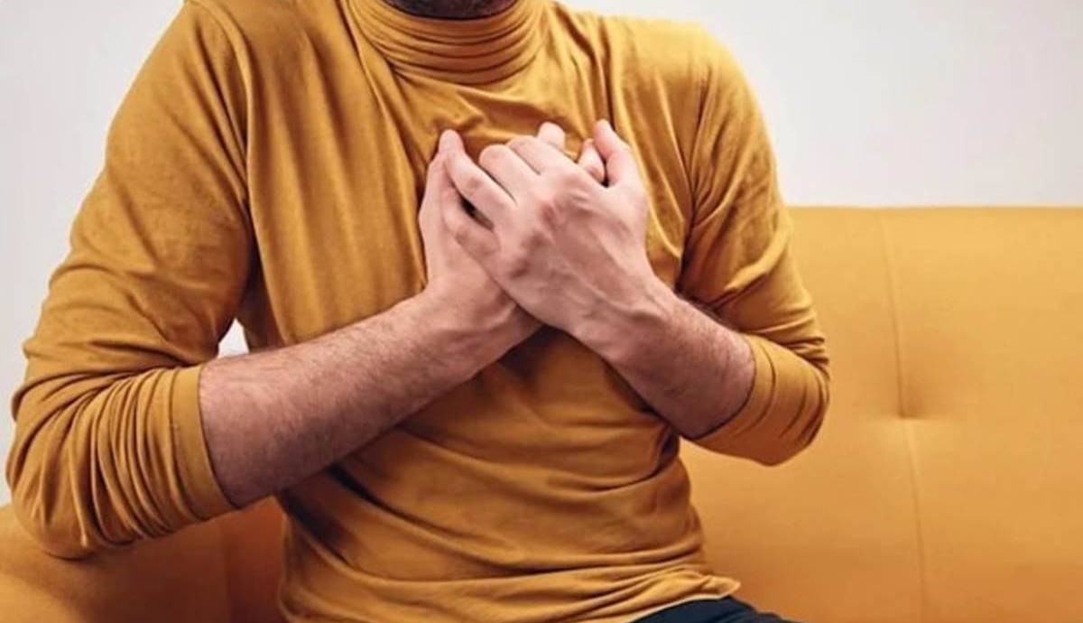 ۵ نشانه‌ در دستان که خبر از مشکل قلبی می‌دهد