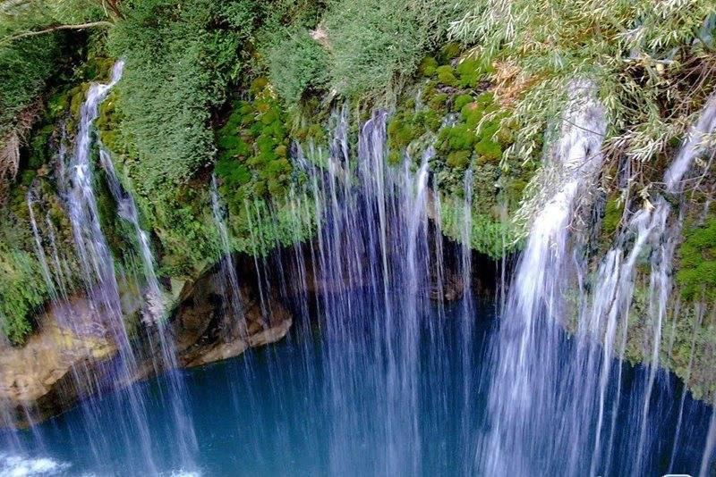 آبشار زیبا و دیدنی تخت سلیمان در سمیرم 