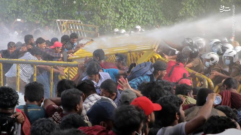 عکس/ ادامه شورش در سریلانکا