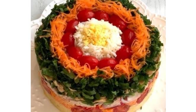 سالاد روسی لایه ای مناسب برای دورهمی