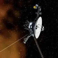 فضاپیمای وویجر ۱ در فضای میان‌ستاره‌ای رفتار عجیبی از خود نشان می‌دهد