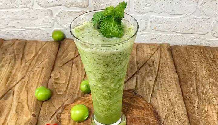 یخ در بهشت آلوچه