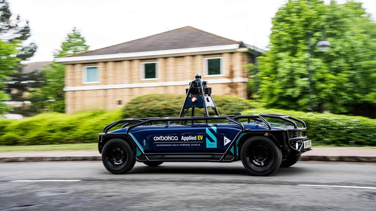 آزمایش موفقیت‌آمیز خودروی بدون راننده Oxbotica
