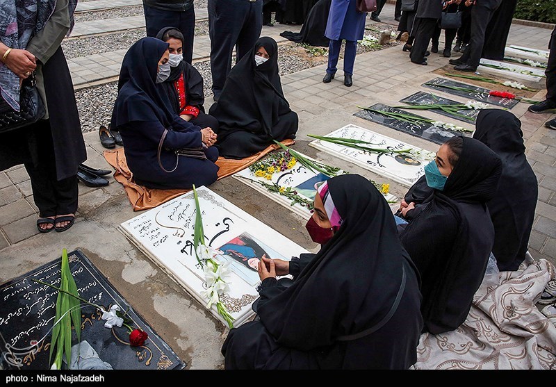 عکس/ گلباران قطعه بخشندگان زندگی در مشهد