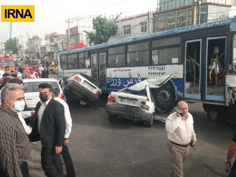 عکس/ حادثه انحراف اتوبوس در کرج