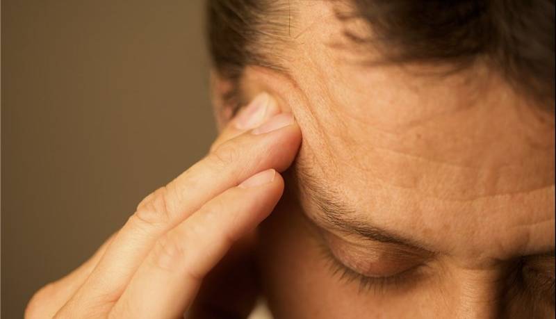 با طب ایرانی شدت سر درد را کم کنید