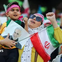 کیهان: اجرای سرود «سلام فرمانده» جشن نبود، اعلام آمادگی برای کمک به امام زمان(عج) بود